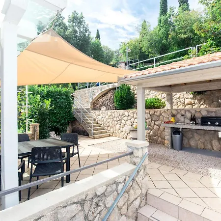 Casa Filip & Katja By Interhome Casa de Férias Plomin