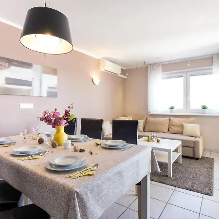 Casa Filip & Katja By Interhome Plomin